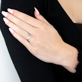 2 Points Diamond Ring with 7 Brilliant Cut Diamonds in Sterling Silver