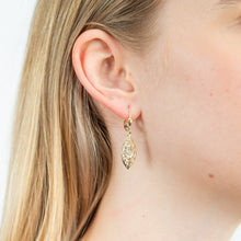 Load image into Gallery viewer, 9ct Yellow Gold Filigree Shape Drop Earrings