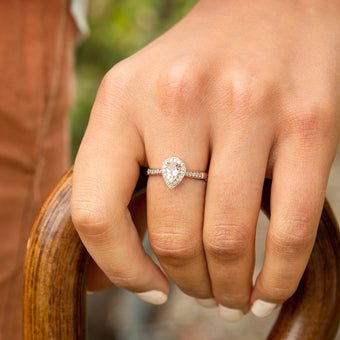 9ct Rose Gold 0.6ct Morganite and 0.20 Carat Diamond Ring