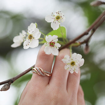 9ct Rose Gold Diamond Ring with 11 Brilliant Cut Diamonds