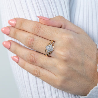 9ct Yellow Gold Split Shank Diamond Ring with 33 Brilliant Cut Diamonds