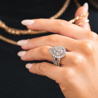 9ct Yellow Gold 4 Carat Diamond Ring with Brilliant Cut Diamonds
