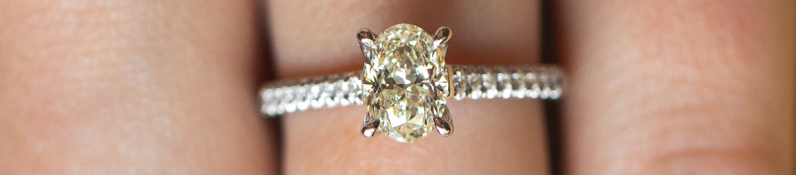 Oval Engagement Rings