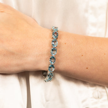 50 Carat Blue Topaz Tennis 18cm Bracelet Set in Sterling Silver