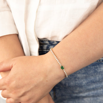2 Carat Natural Diamonds Bracelet with .70CT Natural Emerald in 9ct Yellow Gold