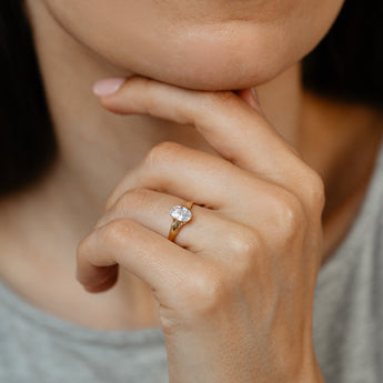 Oval Cubic Zirconia Ring in 9ct Yellow Gold