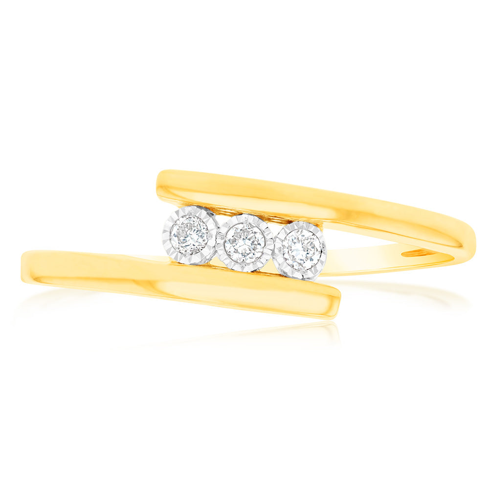 9ct Yellow Gold Trilogy Diamond Ring  Set with 3 Stunning Brilliant Diamonds