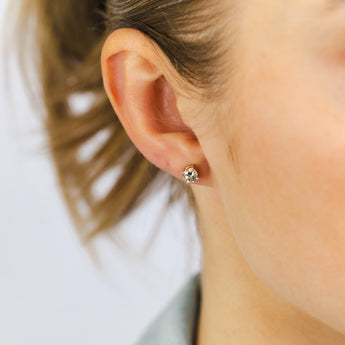 9ct Yellow Gold 3/4 Carat Diamond Stud Earrings