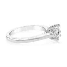 Load image into Gallery viewer, 0.85 Carat Solitaire Diamond Ring in 18ct White Gold