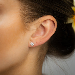 Luminesce Lab Grown 1 Carat Diamond Stud Earrings in Platinum