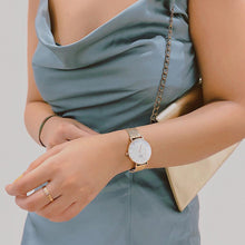Load image into Gallery viewer, Daniel Wellington Petite Evergold DW00100350