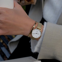 Load image into Gallery viewer, Daniel Wellington Petite Evergold DW00100350