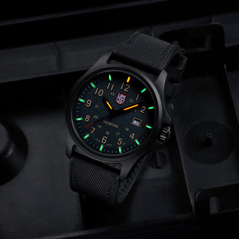 Luminox Atacama Field XL.1977