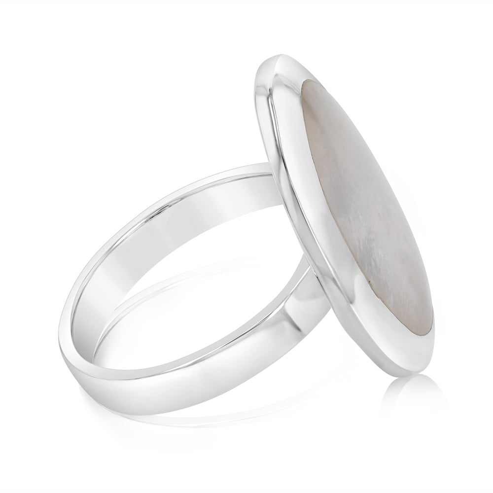 Sterling Silver Mother Of Pearl Round Ring