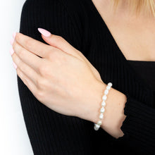 Load image into Gallery viewer, White 6-7mm Freshwater Pearl Bracelet