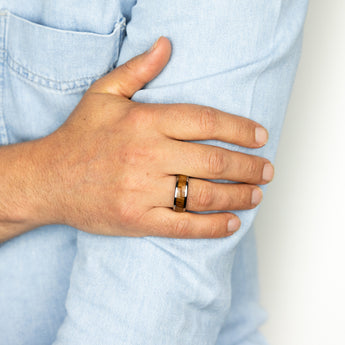 Tungsten Brown Wood Pattern Center Line 8mm Ring
