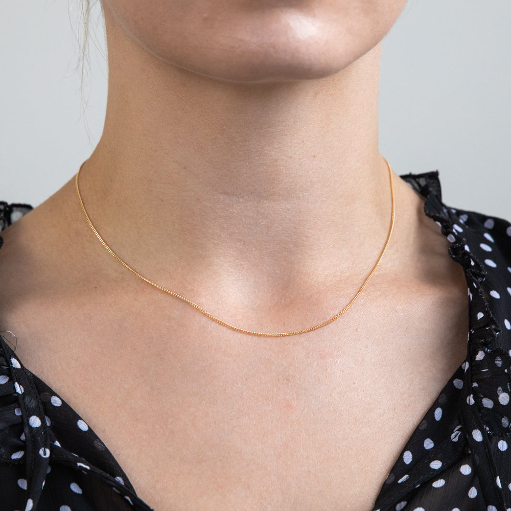 9ct Yellow Solid Gold 30 Gauge Curb 40cm Chain – Grahams Jewellers