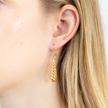 Load image into Gallery viewer, 9ct Yellow Gold Spiral 4.5cm Drop Earrings