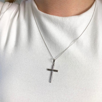 9ct White Gold Cross Pendant