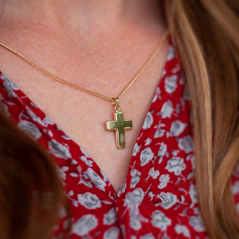 9ct Yellow Gold Cross Pendant