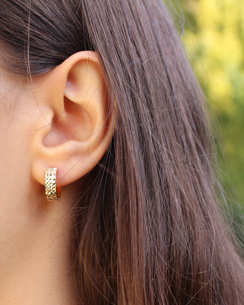 9ct Yellow Gold Diamond Cut 12mm Hoop Earrings