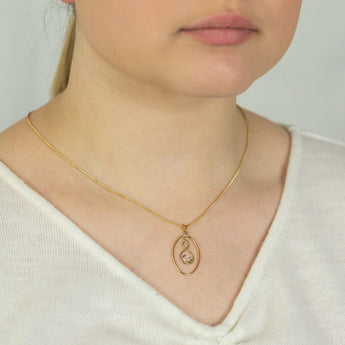 9ct Yellow Gold Infinity Heart Pendant
