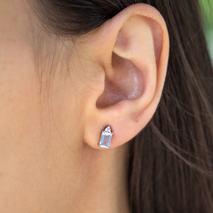 Emerald cut deals earrings studs