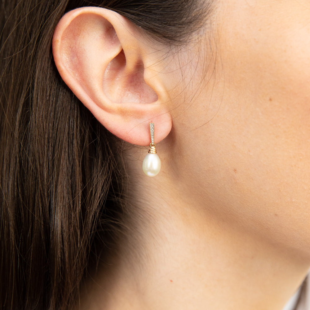 9ct Yellow Gold Freshwater Pearl Stud Earrings