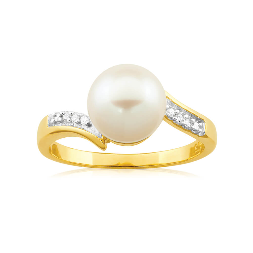9ct Yellow Gold Diamond + Pearl Ring