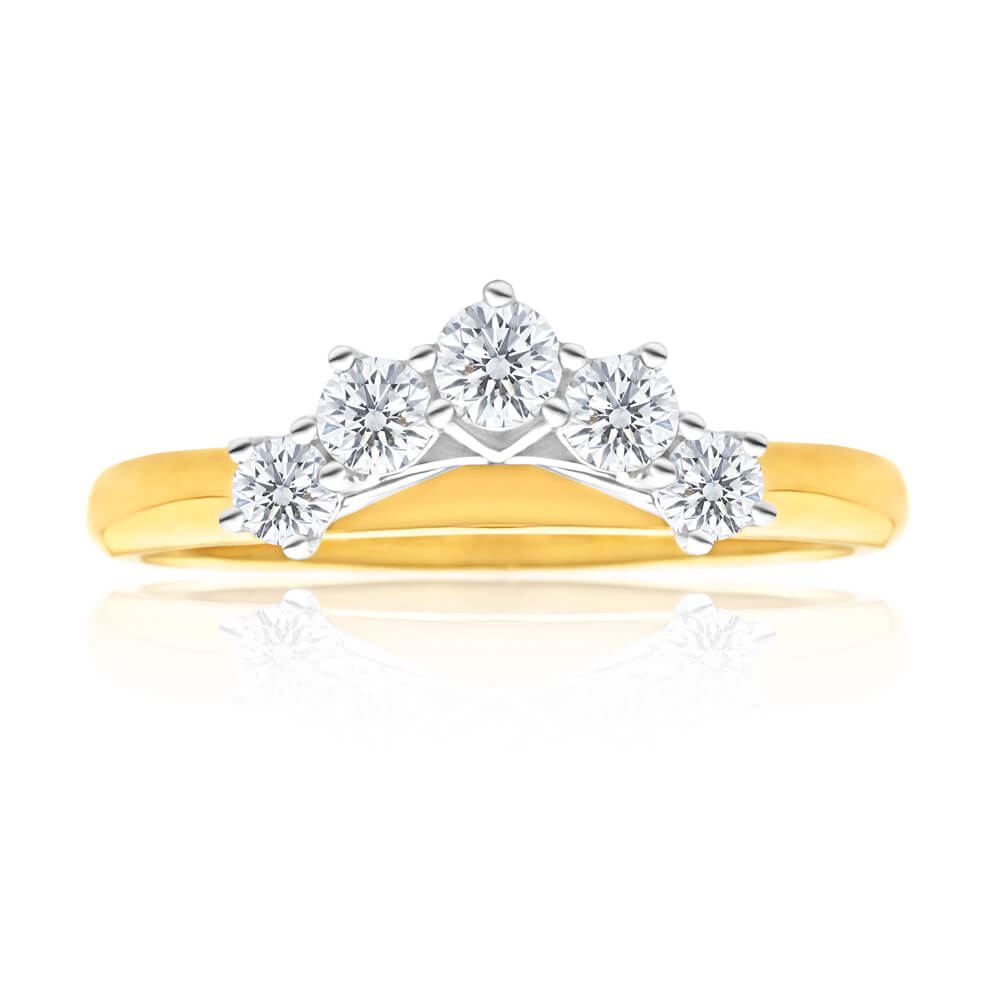 18ct Yellow Gold Ring With 0.5 Carats Of Diamonds Set With 5 Diamonds