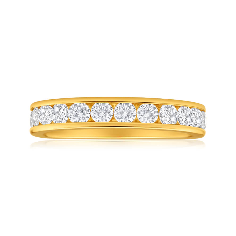 18ct Yellow Gold Ring With 1 Carat Of Channel Set Diamonds