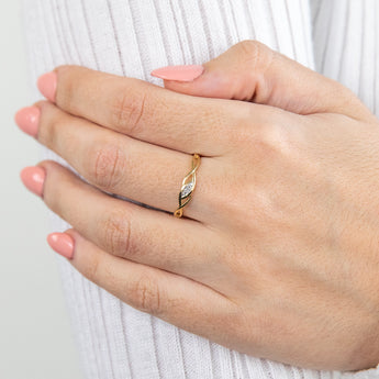 9ct Yellow Gold Brilliant HJ Colour Diamond Ring