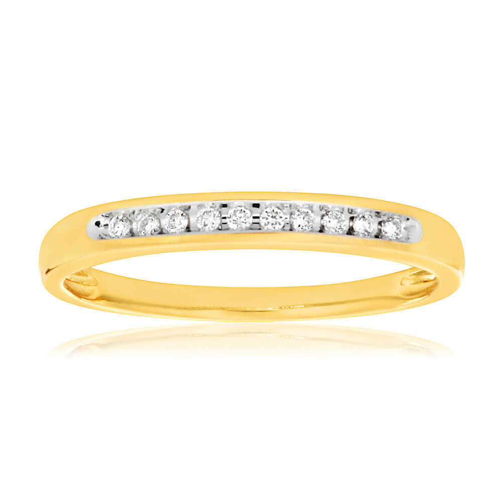 9ct Yellow Gold Diamond Beautiful Ring