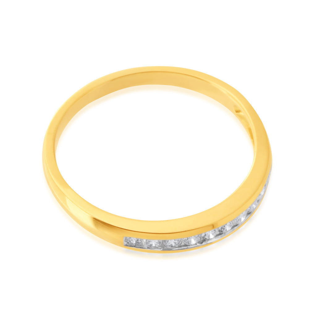 18ct Yellow Gold 1/4 Carat Channel Set Diamond Ring with 10 Brilliant Diamonds