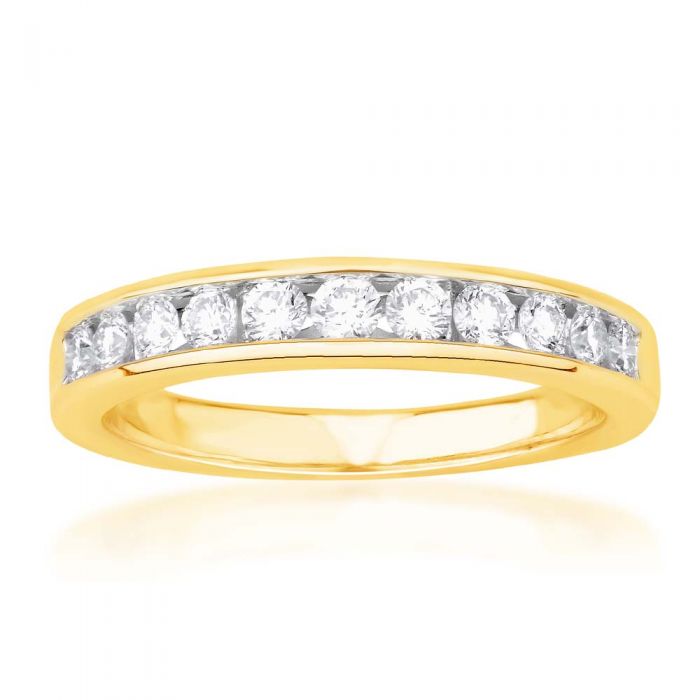 9ct Yellow Gold 1/2 Carat Diamond Ring with 11 Brilliant Diamonds