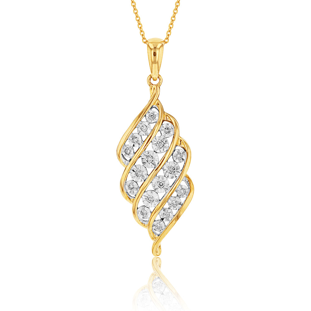 9ct Yellow Gold Diamond Pendant with 18 Brilliant Diamonds on 45cm Chain