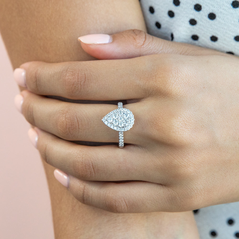 9ct white gold 1ct diamond ring Clearance