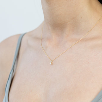 Flawless 9ct Yellow Gold 0.10 Carat Diamond Solitaire Pendant on a 45cm Chain