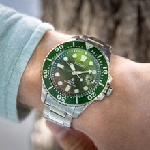 Load image into Gallery viewer, Seiko SNE579P Prospex &#39;Hulk&#39; Solar Divers Special Edition
