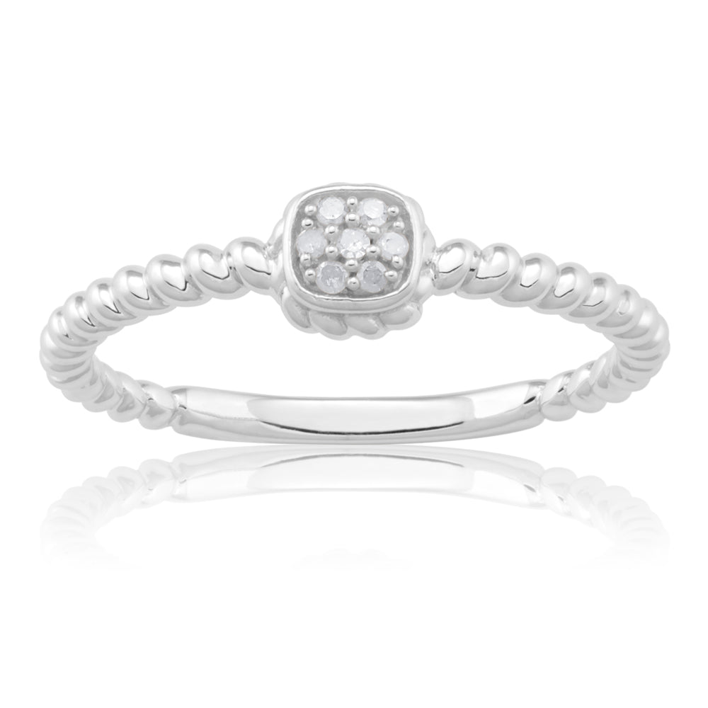 Sterling Silver 0.03 Carat Diamond Ring with 7 Brilliant Cut Diamonds