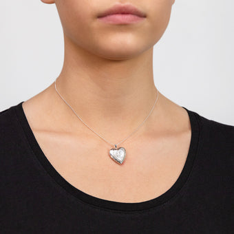 Sterling Silver Mother Of Pearl 20mm Heart Locket