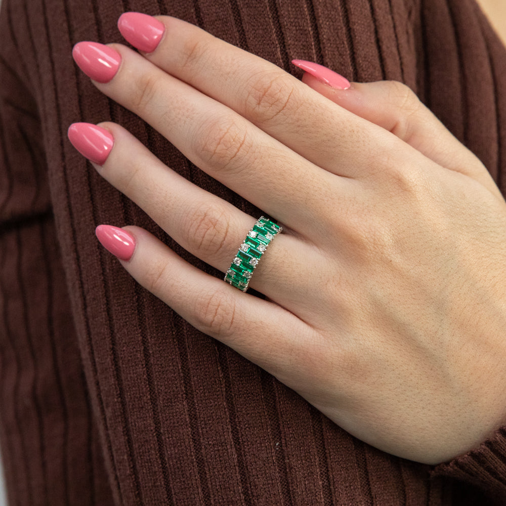 Sterling Silver Rhodium Plated Emerald-Green Cubic Zirconia Broad Band Ring