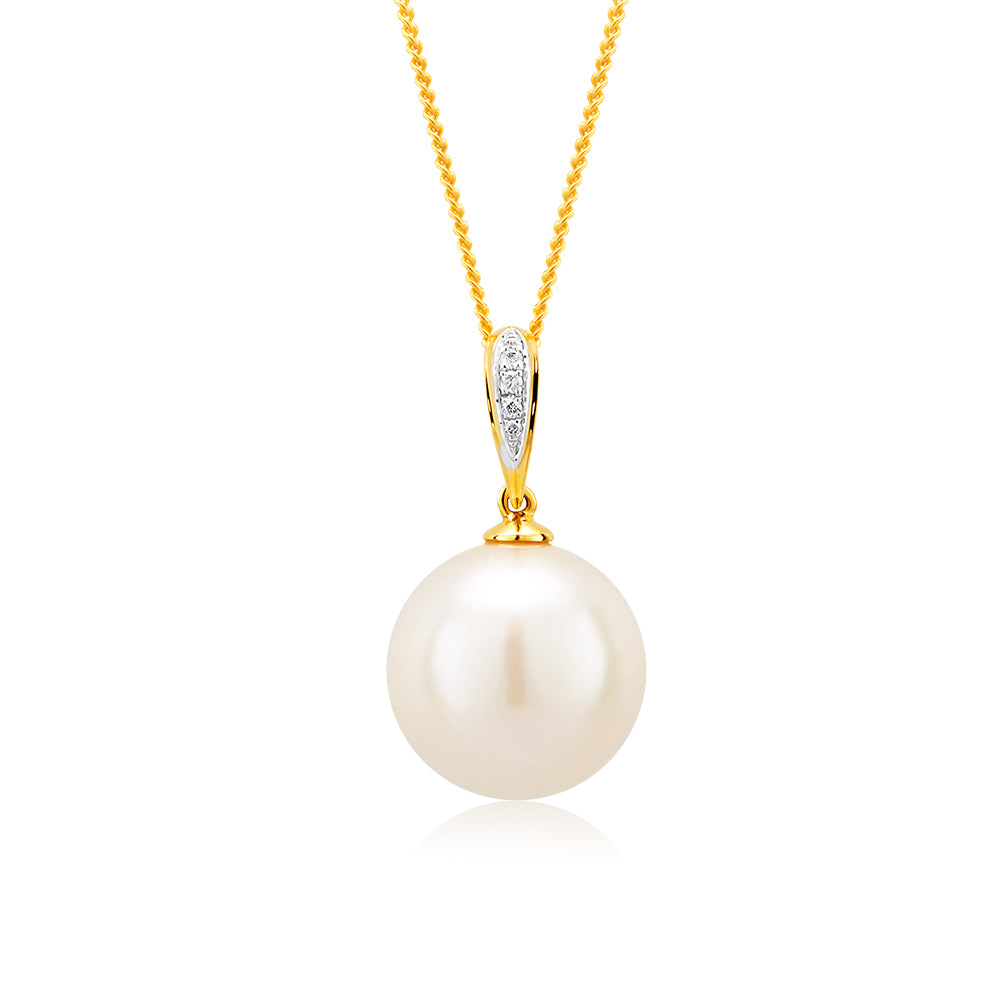 9ct Yellow Gold White South Sea Pearl Pendant With 45cm Chain
