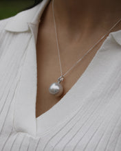 Load image into Gallery viewer, South Sea Pearl &amp; Diamond Pendant