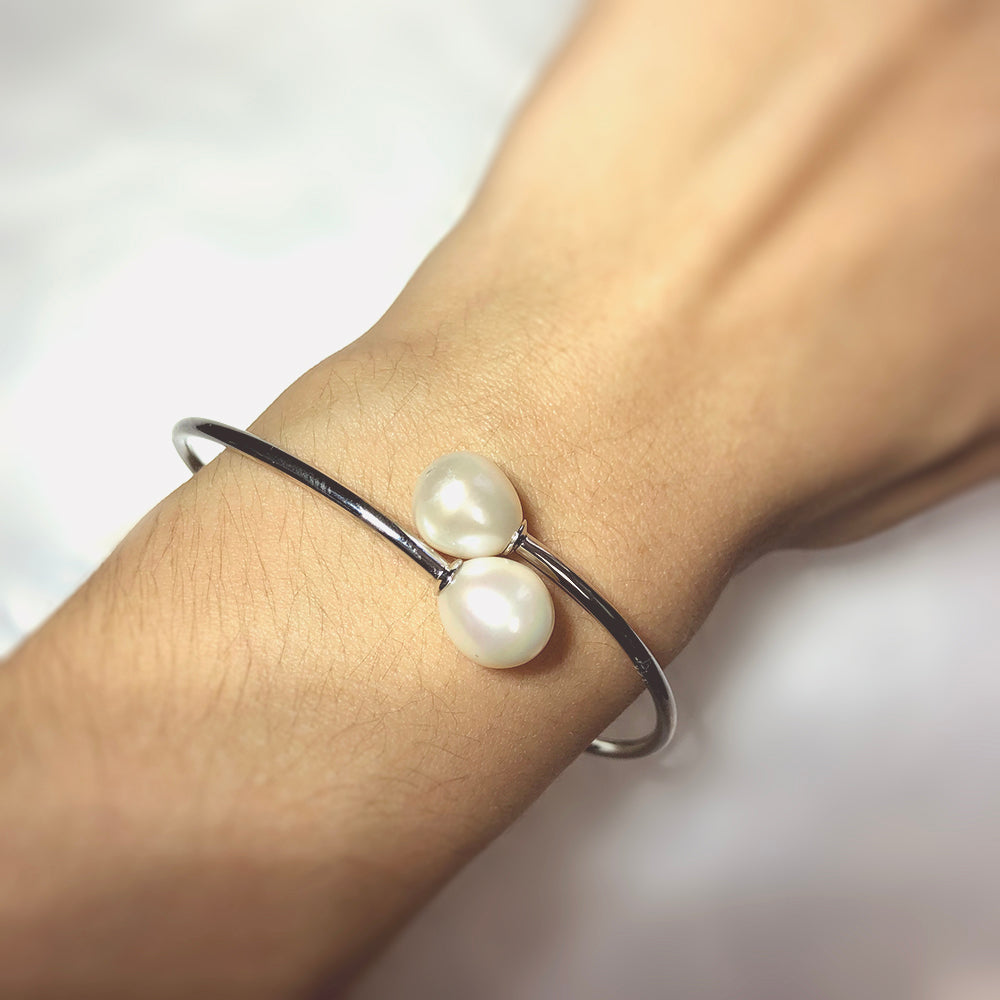 Sterling Silver 8-10mm Freshwater Pearl Bangle